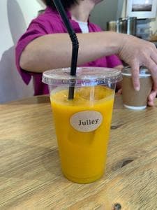 JULLEY chai stand and bake
