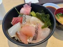 海鮮・島料理 源 空港店