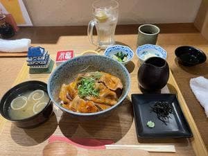 町屋ごはん 根菜料理と市場直送のお魚 東山やつはし