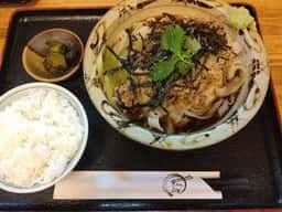 手打うどん 牛コロ 宮内