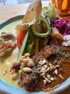 Cafe & Bar Fall of the leaf