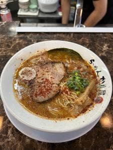 自家製麺 ら~めん かり屋