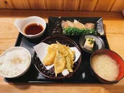 海鮮屋 はじめの一歩 駅東店