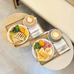 EGLINTON cafe&studio