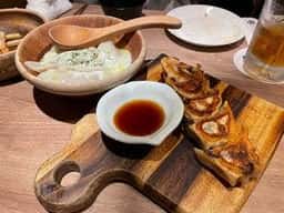 餃子バルRENBOW 赤羽一番街店