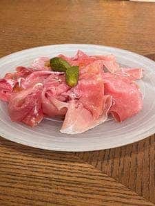 Cafe Dining & Bar 104.5