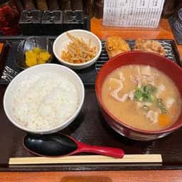 とん汁とからあげの専門店 ばくばく