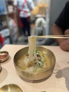 アジョシ 下北沢店