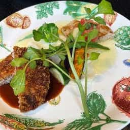 レストラン Moegi Kuriya