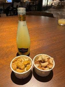 スターバックス コーヒー TSUTAYA BOOKSTORE MARUNOUCHI店