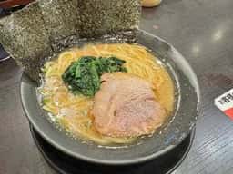 横浜家系ラーメン 市ヶ家