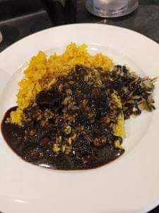 旨さと辛さがここちよい黒カレー 萬栄カレー