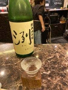 日本酒bar粋。