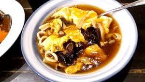 富富飯店 新市街酒家 トミトミハンテン シンシガイシュカ