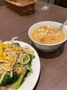 フォルクス 博多駅南店
