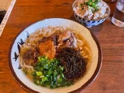 沖縄そば屋 うーまくー