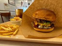 PERSIMMON BURGER CLUB