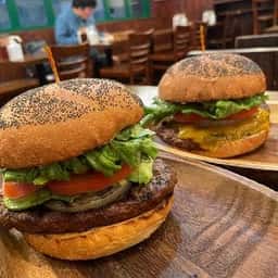 クア・アイナ五反田店