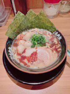 横浜家系ラーメン 壱角家 西葛西駅前店
