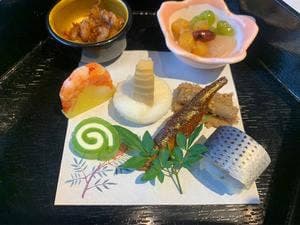 愉楽 日本料理 かぐらざか 川西多田本店