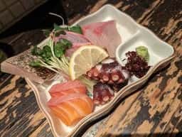 おでんと鴨蕎麦 居酒屋じんべえ