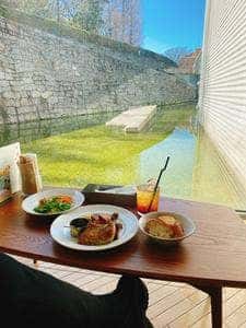 100本のスプーン 東京都現代美術館内