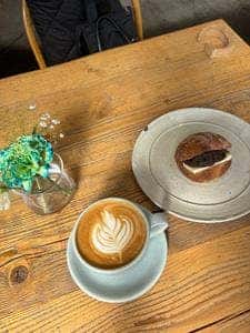 二足歩行 coffee roasters