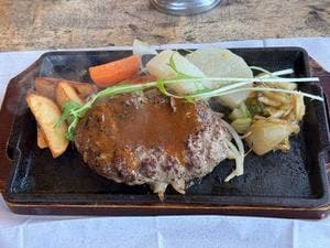 炭焼きハンバーグ あらかると