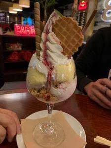 eight Ricefield cafe