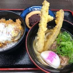 資さんうどん 貴船店