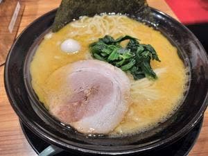 横浜家系ラーメン 荻窪商店