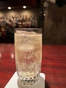バー モエ