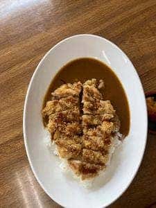 名前も電話も無い 作り続けて50年のカレー店