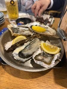 かき小屋 飛梅 神田西口店