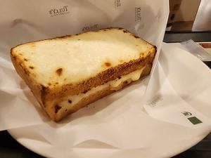タリーズコーヒー 西新宿駅前店