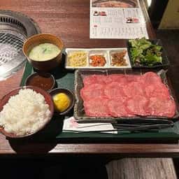 牛タン焼肉 本町肉倶楽部 tongue be たんべえ
