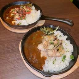 冒険香る牛すじカレーの店 Roman Kitchen