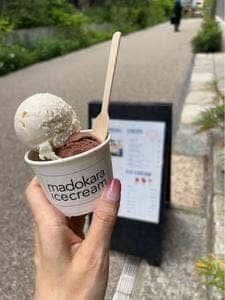 自家製ジェラート専門店 窓からアイス