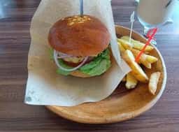 グラニーズバーガー&カフェ