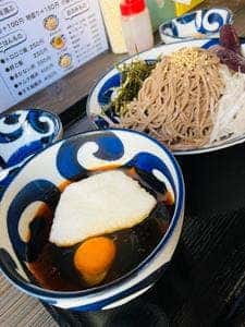 蕎麦とラー油で幸なった。東大阪店