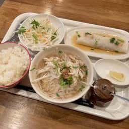 ベトナム料理 赤坂 アオザイ