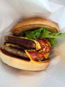 フレッシュネスバーガー サウスウッド店