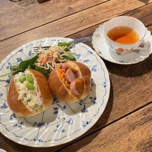 紅茶専門喫茶+ギャラリー りんごや