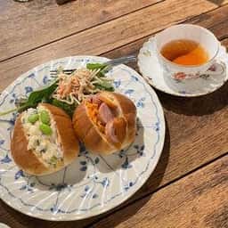紅茶専門喫茶+ギャラリー りんごや