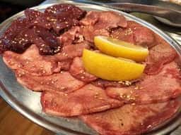 焼肉 かすが