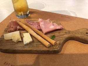 イーターリー グランスタ丸の内店