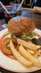 CAFE & DINER WAGER