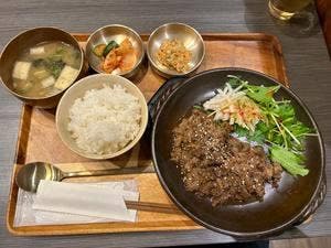韓国カフェダイニング HANOK