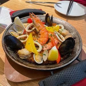 ウォルプタス 東京駅グランルーフ店