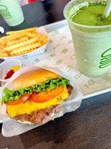 SHAKE SHACK 渋谷店